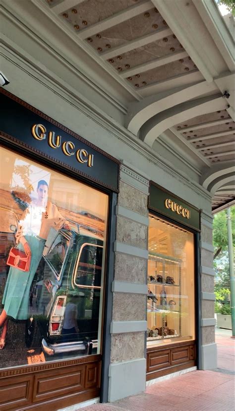 תמונות של gucci athens